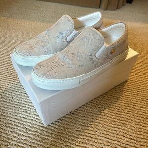 Elegant Beige Slip-On Sneakers